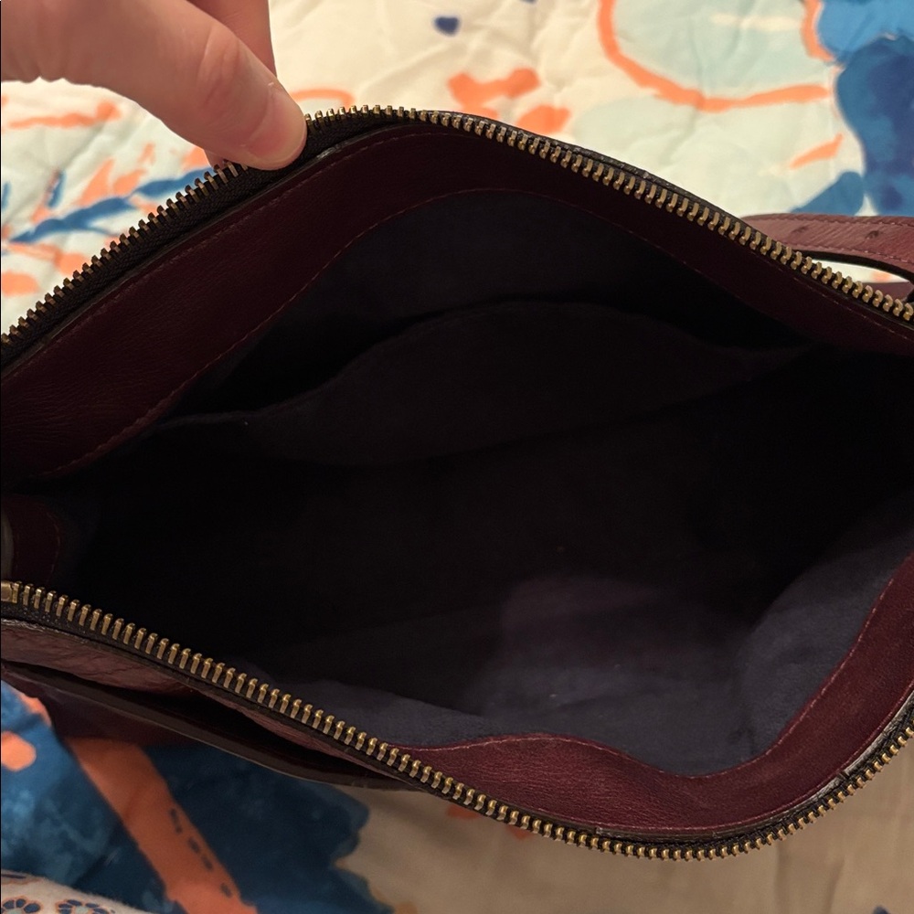 Parker Thatch  Lily Crossbody - Heritage "Broken-In" Leather Oxblood Burgundy - Picture 3 of 9